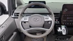 2022 Hyundai Staria Lounge 9-Seater — фото 13