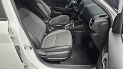 2023 Hyundai Venue 1.6 Smart — фото 12