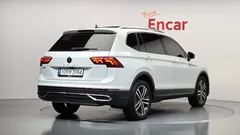 2023 Volkswagen Tiguan 2.0 TSI Prestige — фото 2