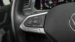 2023 Volkswagen Tiguan 2.0 TSI Prestige — фото 19