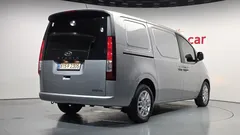 2023 Hyundai Staria Cargo 3-Seater — фото 2