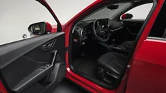2023 Audi Q2 35 TDI, красный — фото 10