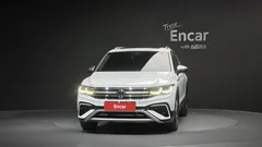 2023 Volkswagen Tiguan 2.0 TSI Prestige — фото 3