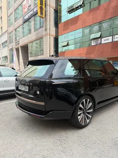 2023 Land Rover Range Rover P530 SV Long Wheel Base — фото 4