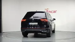 2023 Volkswagen Tiguan 2.0 TDI Prestige, чёрный — фото 4