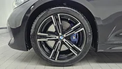 2023 BMW 3-Series 320i M Sport — фото 5