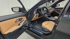 2023 BMW 3-Series 320i M Sport — фото 10