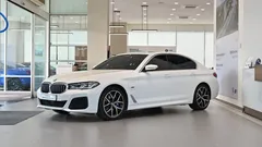 2023 BMW 5-Series 530e M Sport — фото 1
