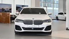 2023 BMW 5-Series 530e M Sport — фото 2
