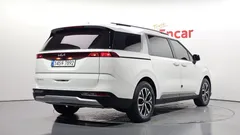 2023 Kia Carnival Diesel 9-Seater Prestige — фото 2