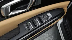 2023 Kia Carnival Diesel 9-Seater Prestige — фото 13