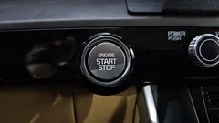 2023 Kia Carnival Diesel 9-Seater Prestige — фото 20