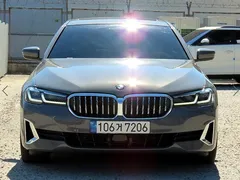 2022 BMW 5-Series 520i Luxury — фото 2