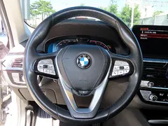 2022 BMW 5-Series 520i Luxury — фото 8