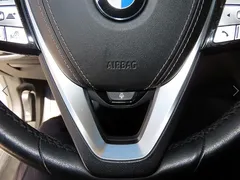 2022 BMW 5-Series 520i Luxury — фото 10