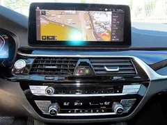 2022 BMW 5-Series 520i Luxury — фото 18