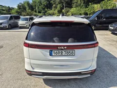 2023 Kia Carnival Diesel 9-Seater Prestige — фото 4