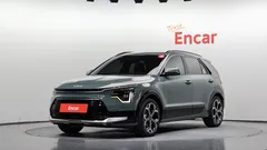 2022 Kia Niro Signature — фото 1