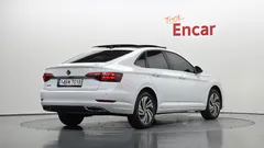 2021 Volkswagen Jetta 1.4 TSI Prestige — фото 2