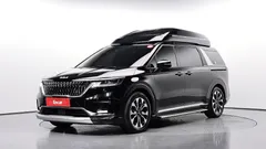 2023 Kia Carnival Diesel 7-Seater Hi-Limousine — фото 1