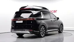 2023 Kia Carnival Diesel 7-Seater Hi-Limousine — фото 2