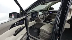 2023 Kia Carnival Diesel 7-Seater Hi-Limousine — фото 10