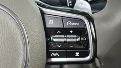 2023 Kia Carnival Diesel 7-Seater Hi-Limousine — фото 16