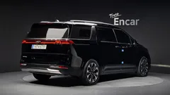 2023 Kia Carnival Diesel 9-Seater Noblesse — фото 2