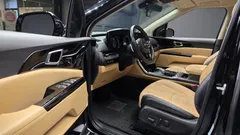2023 Kia Carnival Diesel 9-Seater Noblesse — фото 10