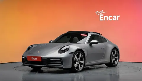 2022 Porsche 911 Carrera 4