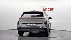 2023 Hyundai Kona Inspiration, серо-серебристый — фото 4