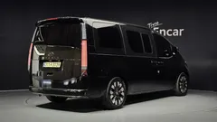 2023 Hyundai Staria 4WD Lounge 9-Seater — фото 2