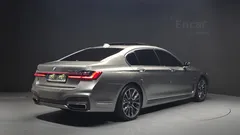 2022 BMW 7-Series 745Le iPerformance M Sport — фото 2