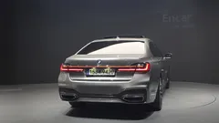 2022 BMW 7-Series 745Le iPerformance M Sport — фото 4