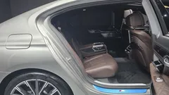 2022 BMW 7-Series 745Le iPerformance M Sport — фото 12