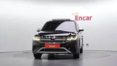 2023 Volkswagen Tiguan 2.0 TSI Prestige — фото 3