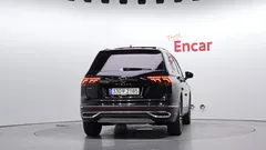 2023 Volkswagen Tiguan 2.0 TSI Prestige — фото 4