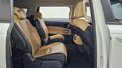 2023 Kia Carnival Diesel 9-Seater Prestige — фото 11