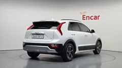 2022 Kia Niro Prestige — фото 2