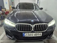 2023 BMW 5-Series 520i M Sport — фото 4