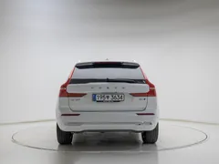 2024 Volvo XC60 B5 Ultimate Bright — фото 5