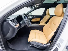 2024 Volvo XC60 B5 Ultimate Bright — фото 15