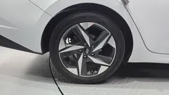 2021 Hyundai AVANTE Inspiration, белый — фото 5