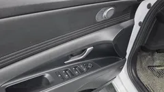 2021 Hyundai AVANTE Inspiration, белый — фото 18