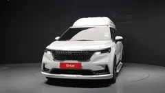 2023 Kia Carnival Gasoline 9-Seater Hi-Limousine — фото 3