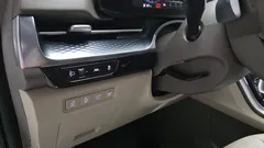 2023 Kia Carnival Gasoline 9-Seater Hi-Limousine — фото 14