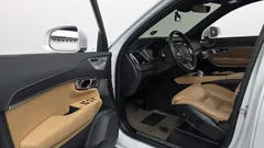 2023 Volvo XC90 T8 Ultimate Bright Hybrid — фото 10