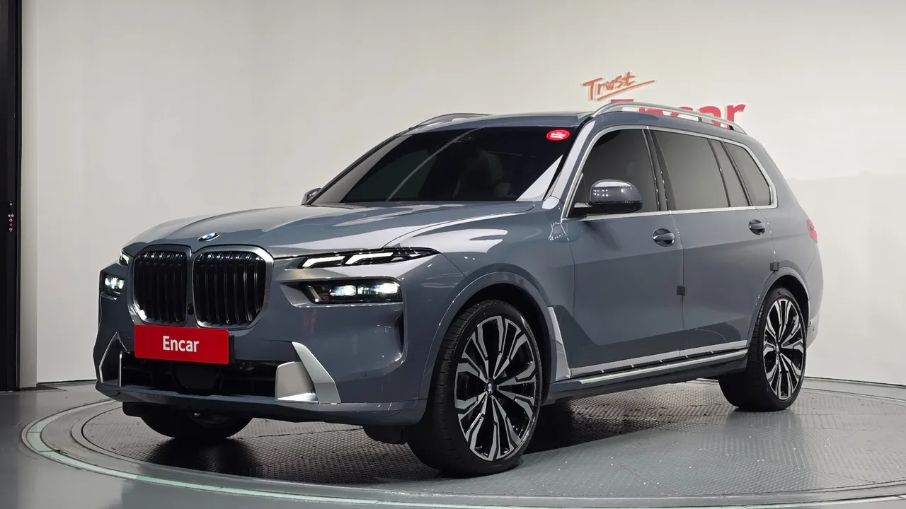 2023 BMW X7 xDrive 40i Design Pure Excellence Frist Edition 6STR