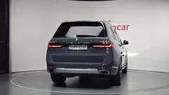 2023 BMW X7 xDrive 40i Design Pure Excellence Frist Edition 6STR — фото 4