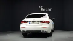 2022 Mercedes-Benz E-Class E220d 4MATIC Exclusive — фото 4